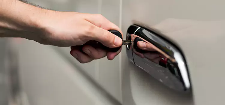 Why Choose Our Auto Locksmith Team in Calabasas, CA?